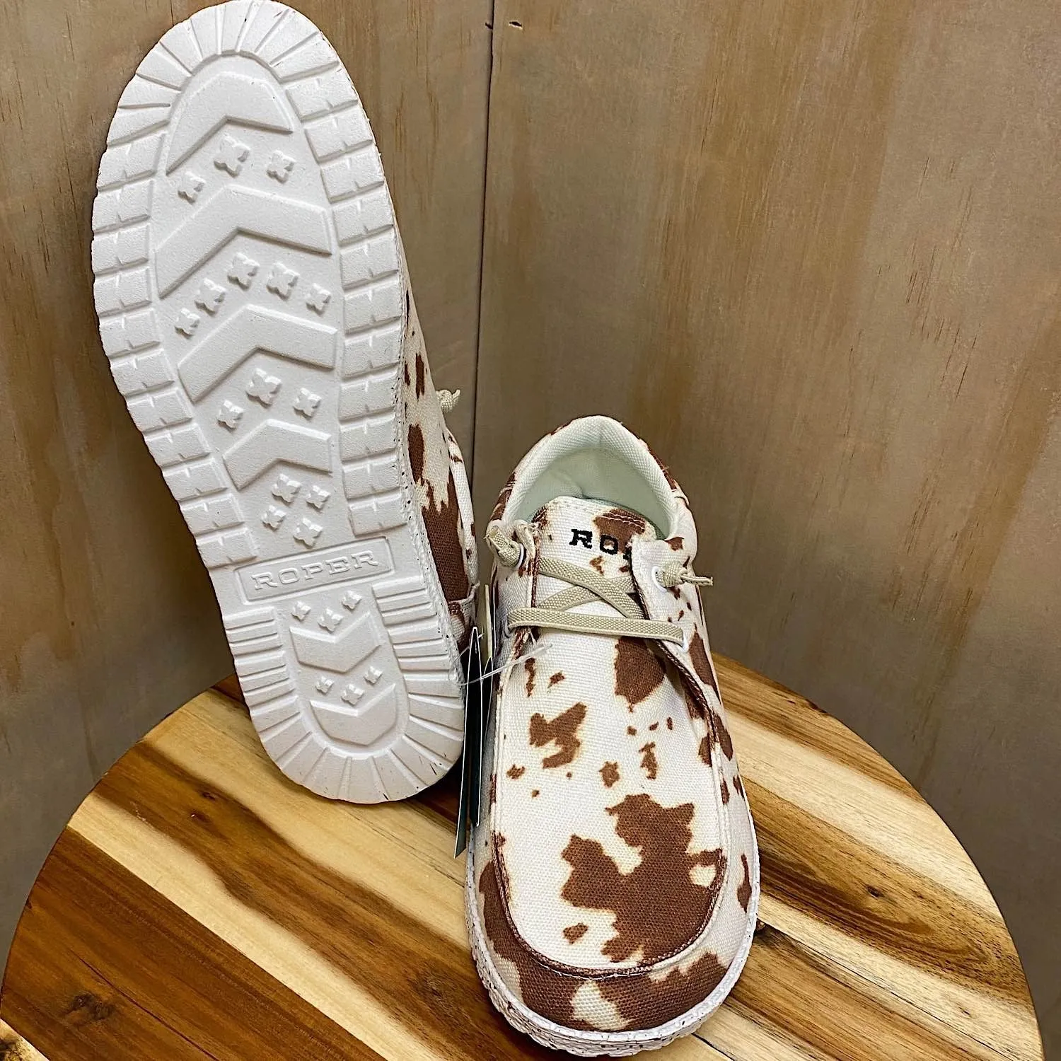 Roper Women's Hang Loose Canvas Shoe - Tan/Cow Print
