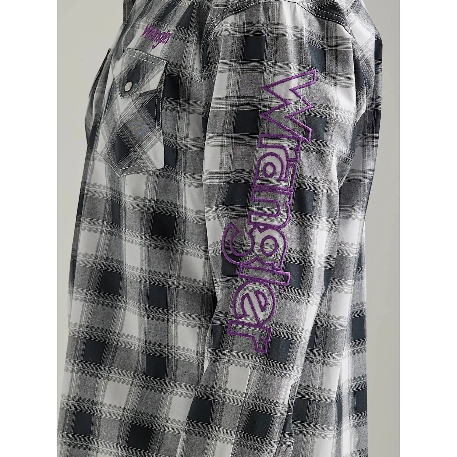 Wrangler Mens Logo L/S Western Snap Plaid Shirt in Black White Buffalo