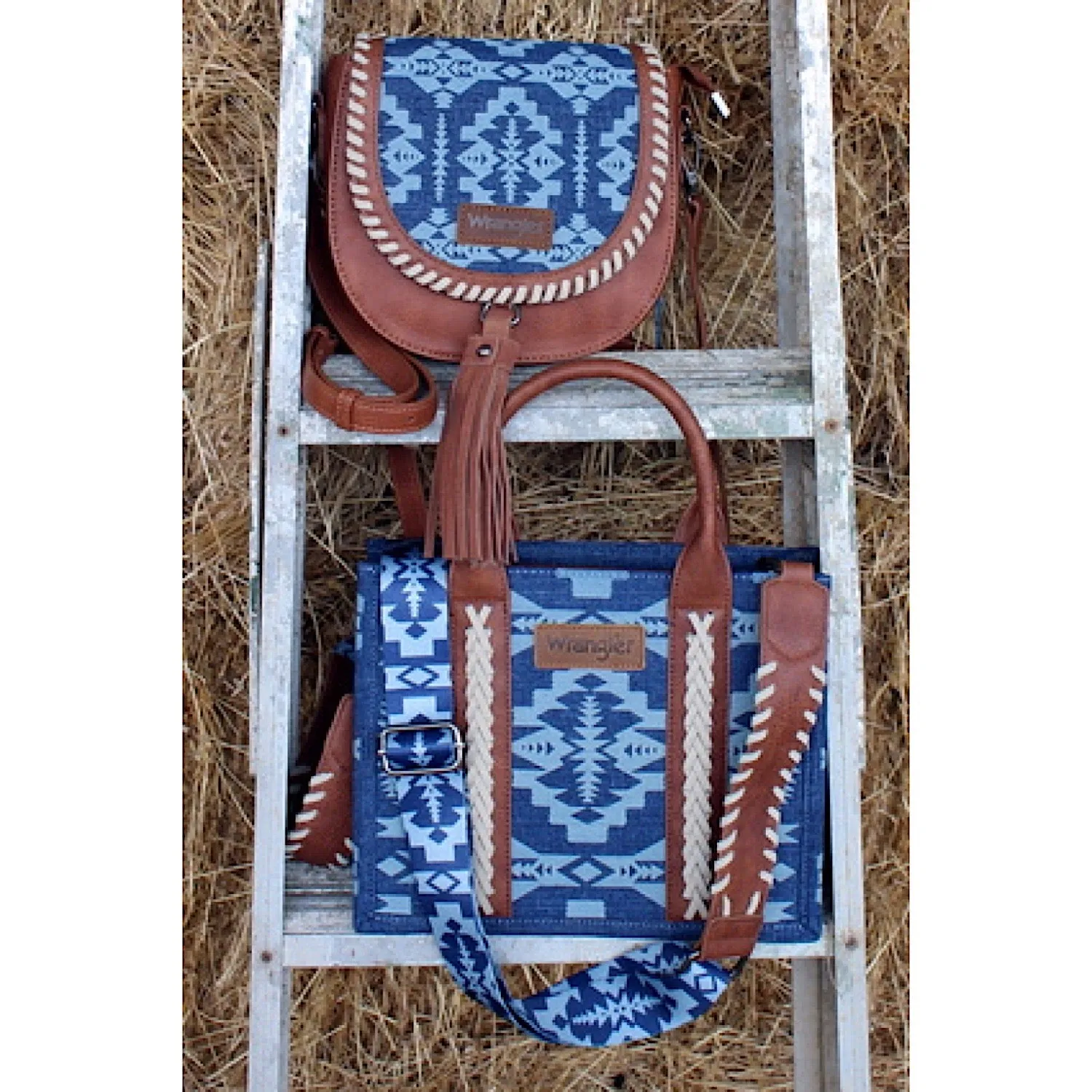 Wrangler Women's Dakota Crossbody Bag - Denim