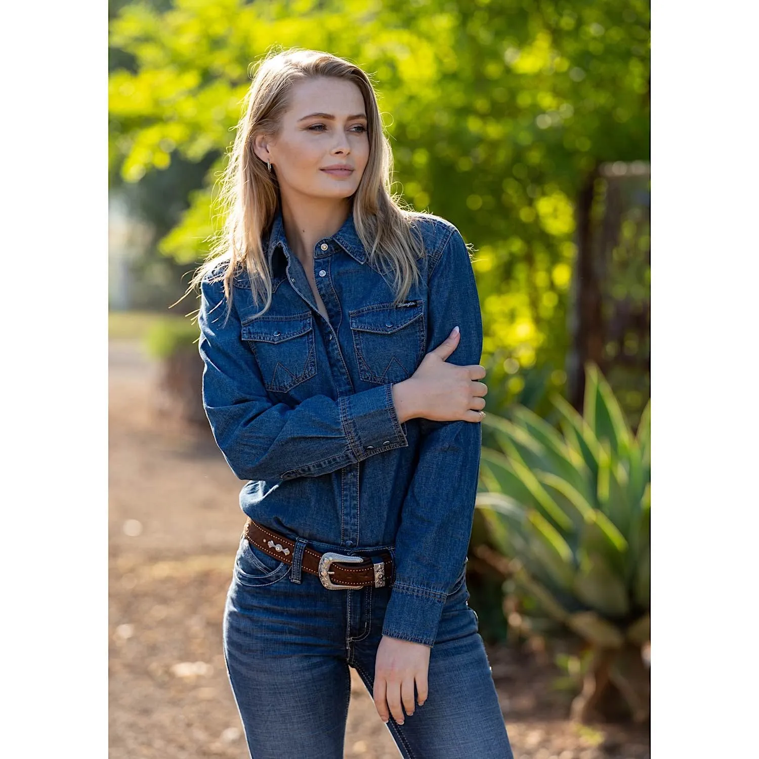 Wrangler Women's Jay Denim Western Shirt Denim